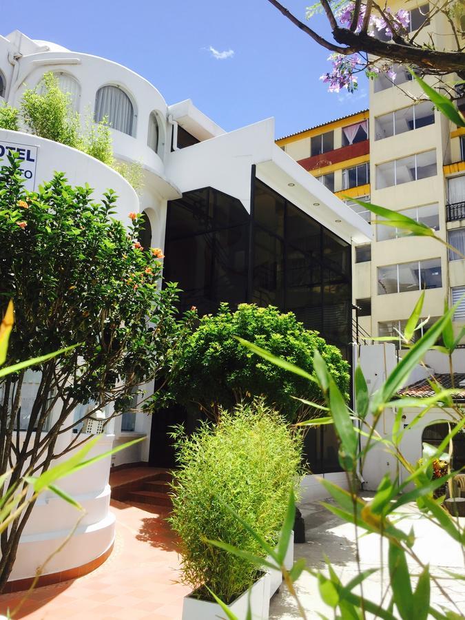 La Coupole Hotel Quito Esterno foto