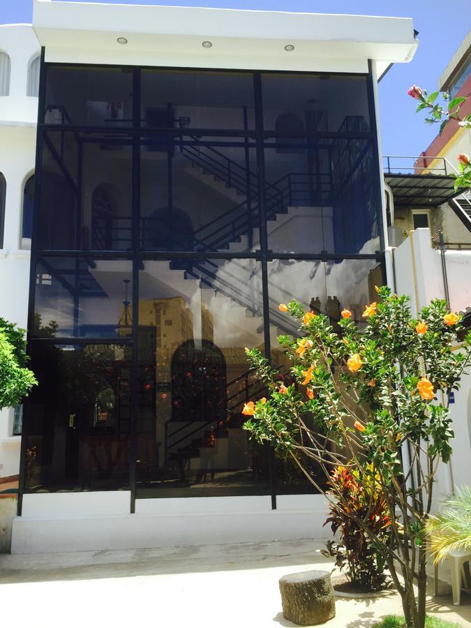 La Coupole Hotel Quito Esterno foto